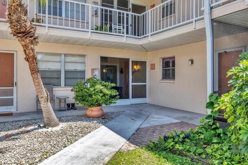 Turnkey 3/2 Condominium on Venice Island - First Floor Corner - Beach Condo for sale in Venice, Florida on Beachhouse.com