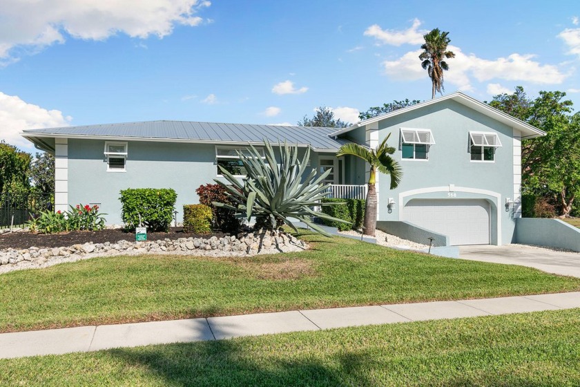 Inviting and updated split-level home close to beaches, shopping - Beach Home for sale in Marco Island, Florida on Beachhouse.com