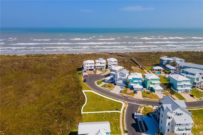 Ready to build your DREAMY BEACH HOUSE?? The perfect lot is - Beach Lot for sale in Port Aransas, Texas on Beachhouse.com