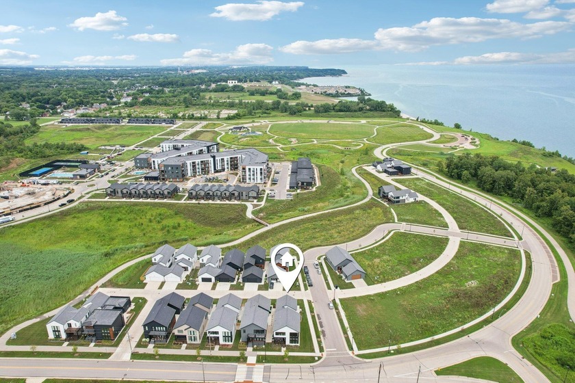 The home and location you deserve! Perfectly appointed community - Beach Home for sale in Oak Creek, Wisconsin on Beachhouse.com