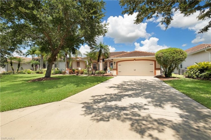 4 bedrooms plus a den and 3 full baths, this spacious residence - Beach Home for sale in Naples, Florida on Beachhouse.com