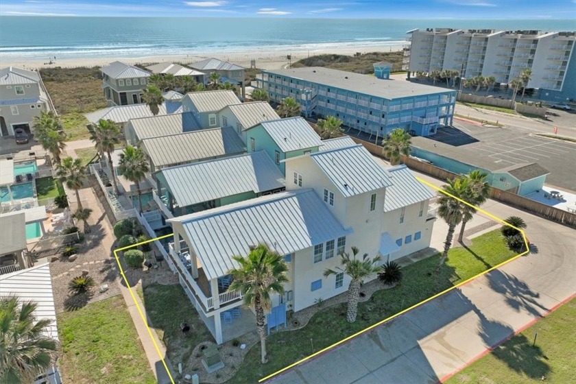 BEACH VIEWS!! 150 steps to the beach walkover, PRISTINE 3 story - Beach Home for sale in Port Aransas, Texas on Beachhouse.com