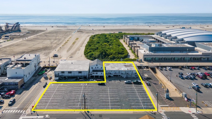 Wildwood beachfront/boardwalk front opportunity.  4 Boardwalk - Beach Commercial for sale in Wildwood, New Jersey on Beachhouse.com