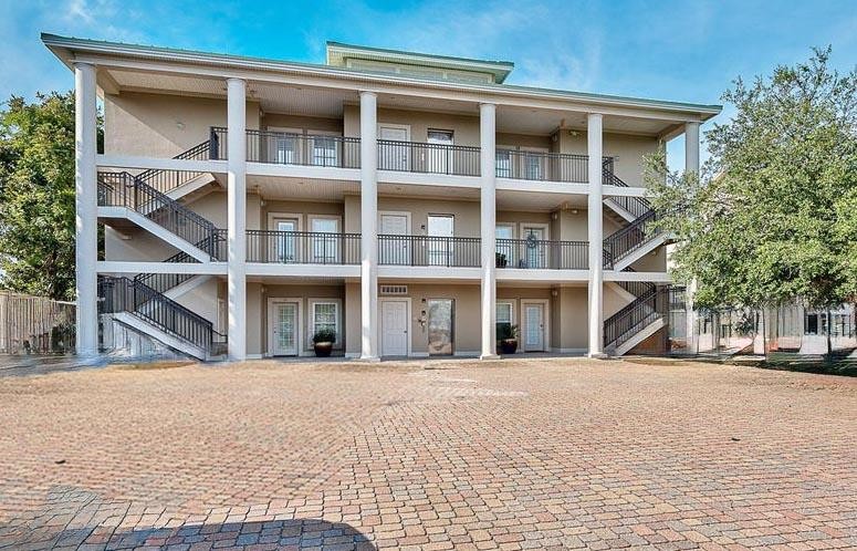 Live, Work and Play at this second story unit. Luxury living at - Beach Condo for sale in Destin, Florida on Beachhouse.com