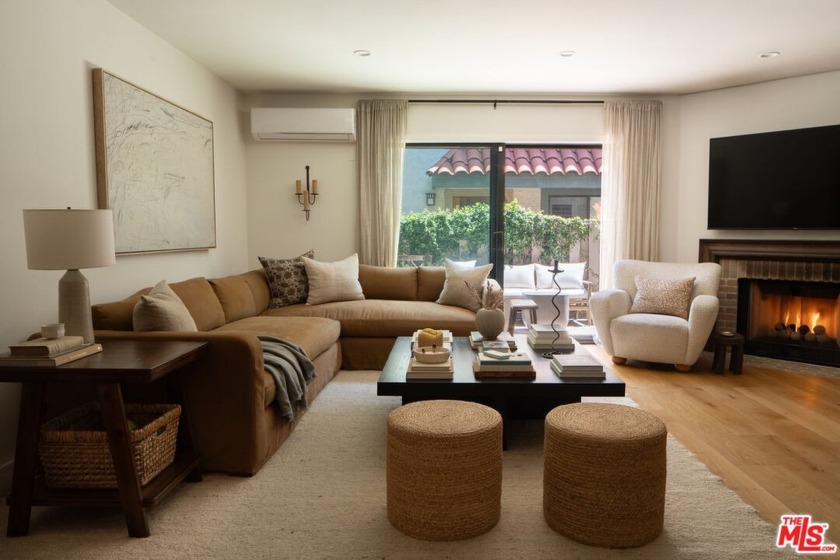Welcome to your beautiful new designer done two-story townhome - Beach Condo for sale in Santa Monica, California on Beachhouse.com