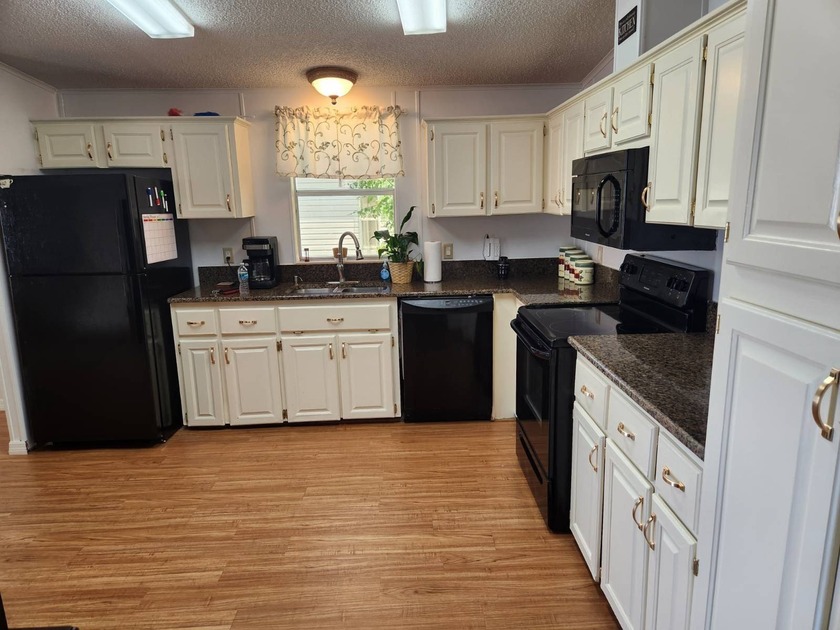 Welcome to this fabulous 2-bedroom / 2-bath home in the - Beach Home for sale in Fort Pierce, Florida on Beachhouse.com