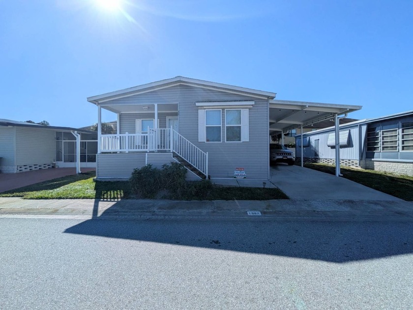 Beautiful 2016 Home in Highly Sought-After 55+ Community! - Beach Home for sale in Clearwater, Florida on Beachhouse.com