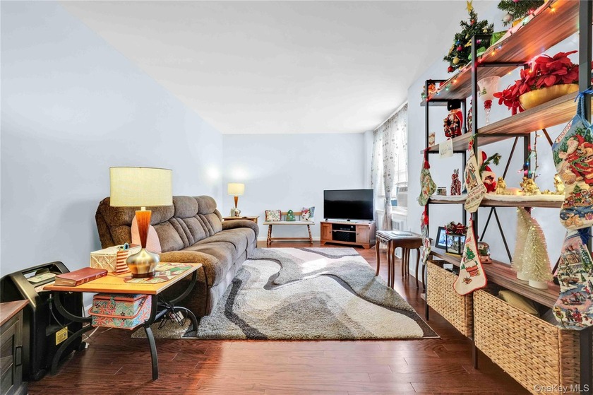 Spacious 2-bedroom, 1-bathroom co-op located on the 5th floor of - Beach Home for sale in Flushing, New York on Beachhouse.com