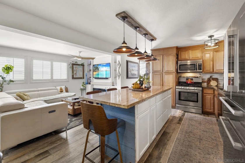 Welcome to 139 Sherri Lane, a beautifully maintained 2-bedroom - Beach Home for sale in Oceanside, California on Beachhouse.com