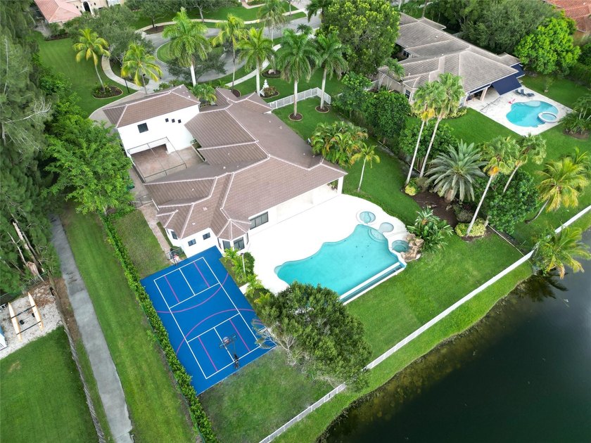 Step into your own luxurious tropical retreat. This fully - Beach Home for sale in Davie, Florida on Beachhouse.com