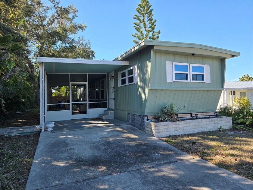 Newly updated home being offered furnished. Own your own land - Beach Home for sale in Nokomis, Florida on Beachhouse.com
