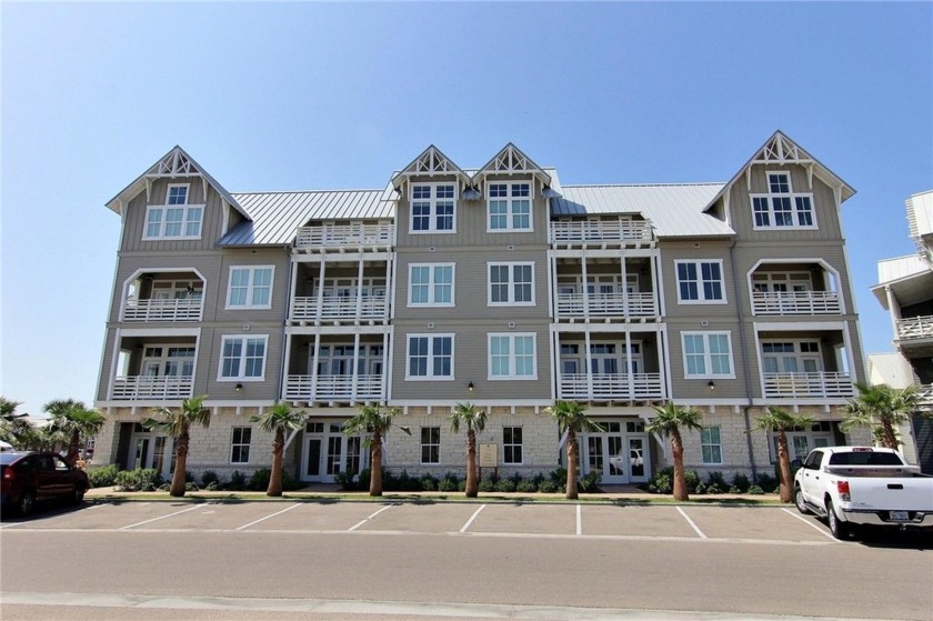 Former model condo in Cinnamon Shore North. Ideally located on - Beach Condo for sale in Port Aransas, Texas on Beachhouse.com