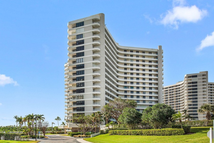 Very rare end unit at South Seas Tower 3 . This is one of the - Beach Condo for sale in Marco Island, Florida on Beachhouse.com