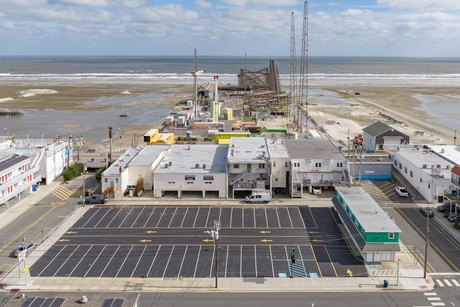 Beach block parking lot for 80/100 cars; bike rental building - Beach Commercial for sale in Wildwood, New Jersey on Beachhouse.com