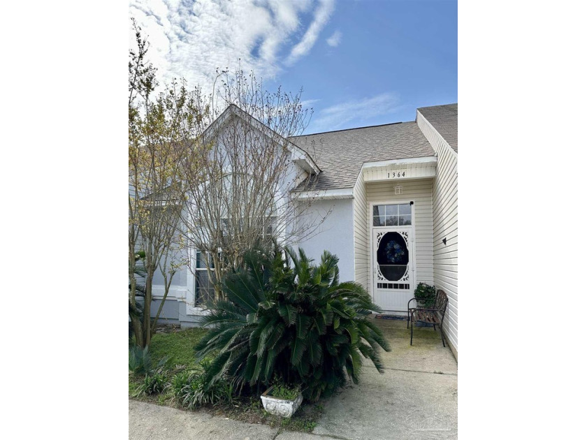 Welcome to your new investment property or dream home in the - Beach Home for sale in Gulf Breeze, Florida on Beachhouse.com