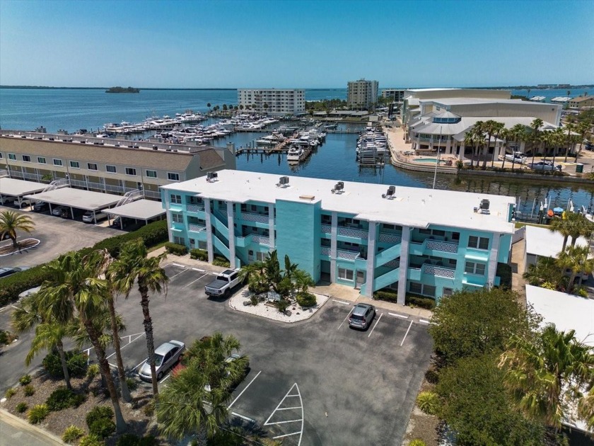 Water front Condo!!! Come see this tastefully decorated and well - Beach Condo for sale in Dunedin, Florida on Beachhouse.com