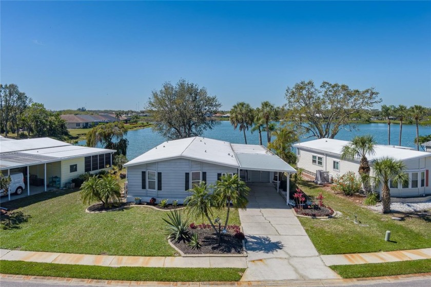 Lakefront Living at Its Finest in Imperial Lakes Estates! - Beach Home for sale in Palmetto, Florida on Beachhouse.com