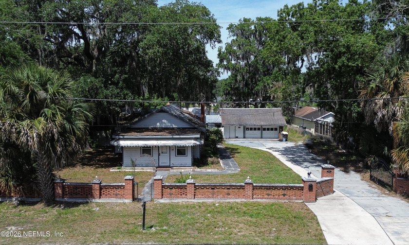 Great opportunity for renovation or redevelopment! This is a - Beach Home for sale in Jacksonville, Florida on Beachhouse.com