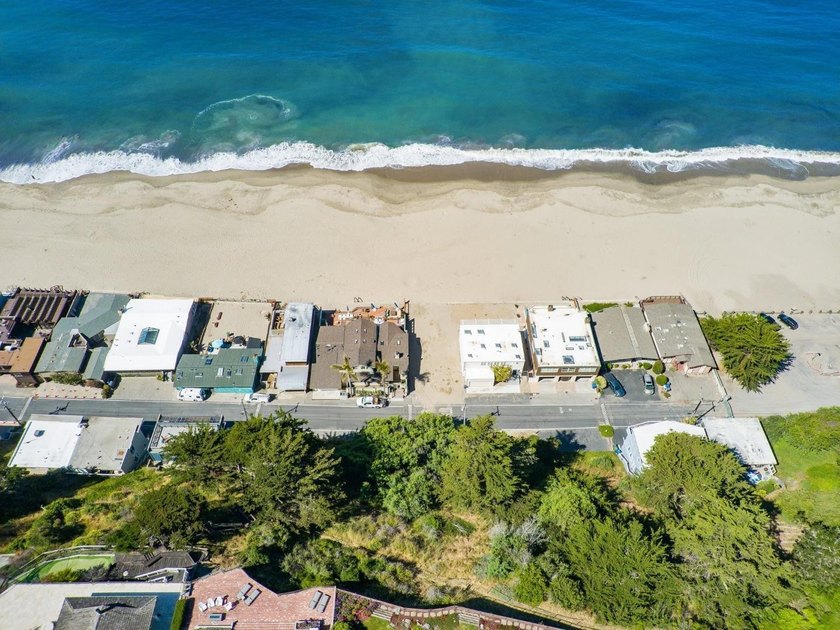 Behind the private gate on Beach Drive, within the exclusive Rio - Beach Lot for sale in Aptos, California on Beachhouse.com