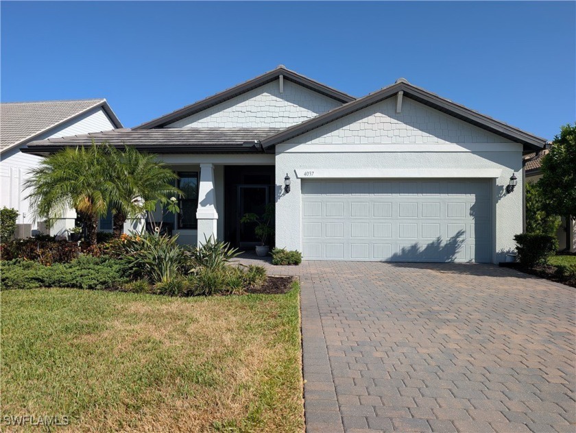 What an absolutely stunning home! The combination of lake and - Beach Home for sale in Fort Myers, Florida on Beachhouse.com