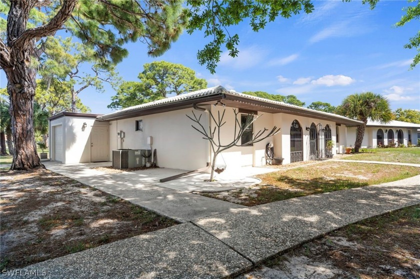 Nestled in the very sought-after community of Sorrento East - Beach Condo for sale in Nokomis, Florida on Beachhouse.com