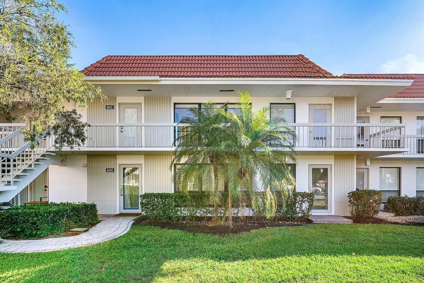 Beautifully updated 2-bedroom, 2-bath second-floor residence in - Beach Condo for sale in Boynton Beach, Florida on Beachhouse.com