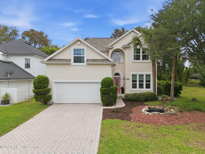 There's a warmth to this home you feel the moment you arrive - Beach Home for sale in Ponte Vedra Beach, Florida on Beachhouse.com