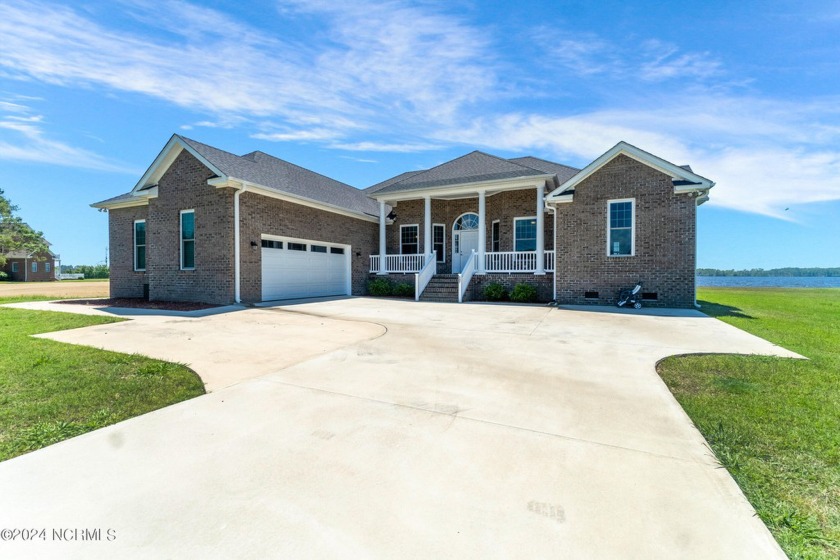Indulge yourself in this panoramic river front custom brick home - Beach Home for sale in Elizabeth City, North Carolina on Beachhouse.com