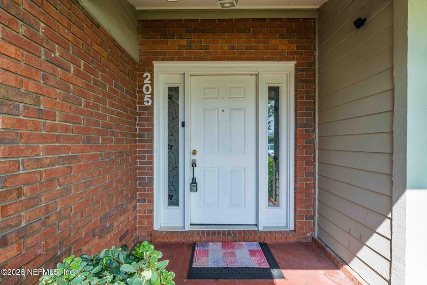 One of the best waterfront-view units available! This beautiful - Beach Townhome/Townhouse for sale in Jacksonville, Florida on Beachhouse.com