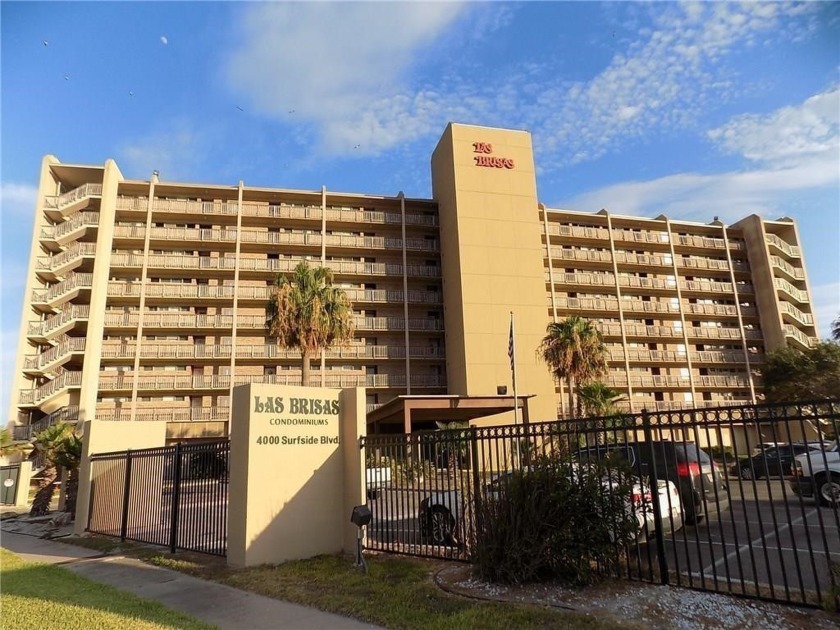 Welcome to this stunning 1 bedroom, 1 bathroom unit, located at - Beach Condo for sale in Corpus Christi, Texas on Beachhouse.com