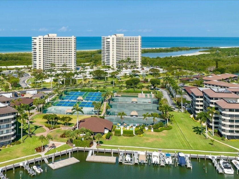 This 9th floor 2 bedroom, 2 bath condo overlooking the pool has - Beach Condo for sale in Marco Island, Florida on Beachhouse.com