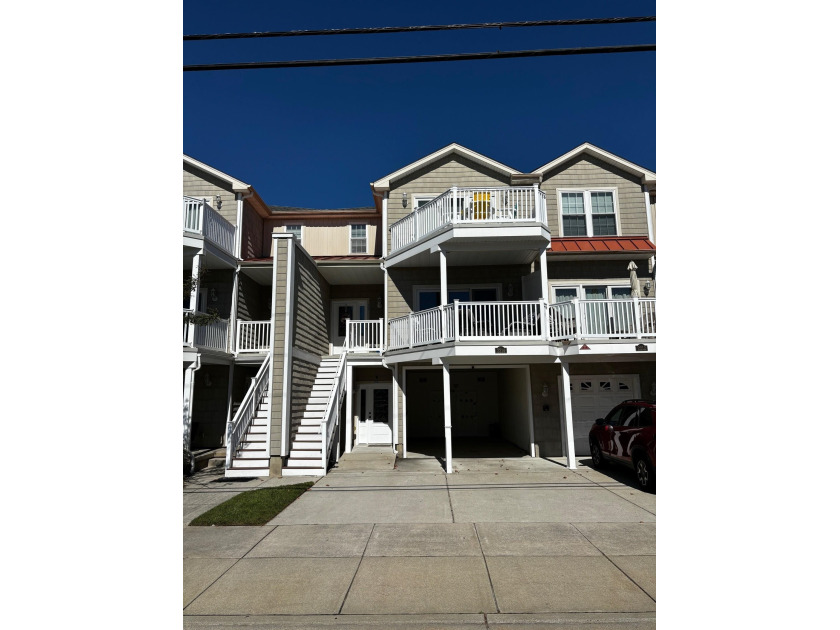 Ideal Location! One block to Seaport Pier, beach and boardwalk - Beach Condo for sale in North Wildwood, New Jersey on Beachhouse.com