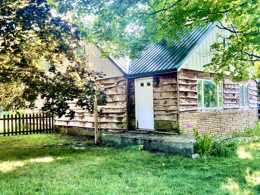 Rare investment opportunity. Home in Spring Lake (Grand Haven - Beach Home for sale in Spring Lake, Michigan on Beachhouse.com