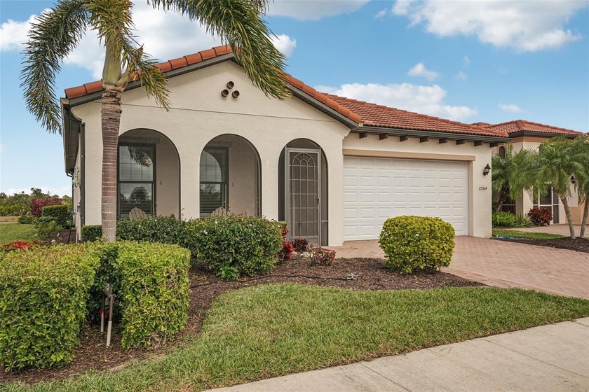 This better-than-new, 2-bedroom plus den/office, 2.5-bath - Beach Home for sale in Venice, Florida on Beachhouse.com