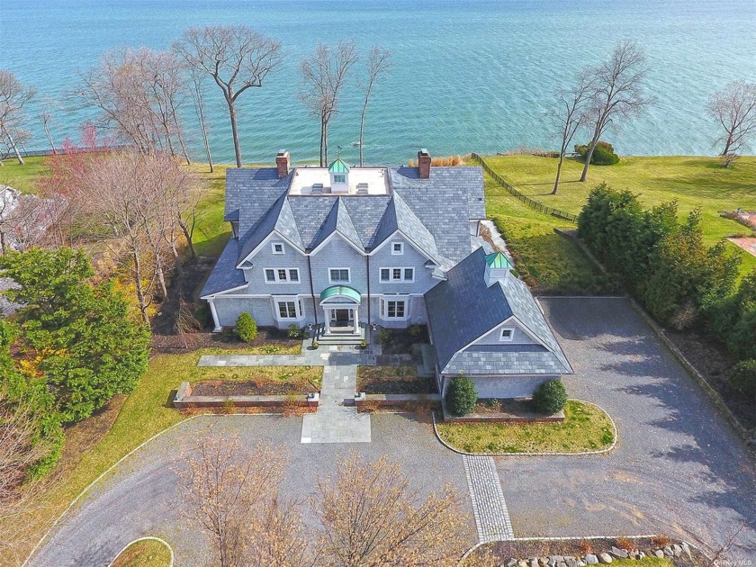 Your forever and private retreat awaits in Sea Crest Estates! - Beach Home for sale in Lloyd Harbor, New York on Beachhouse.com