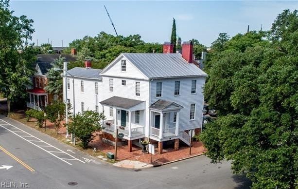 Located 1 block from Elizabeth River in The Historical District - Beach Home for sale in Portsmouth, Virginia on Beachhouse.com