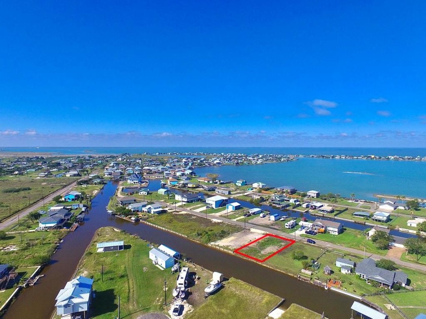 Explore a bay view at 112 Canvas Back Ln--a canal-front lot in - Beach Lot for sale in Rockport, Texas on Beachhouse.com