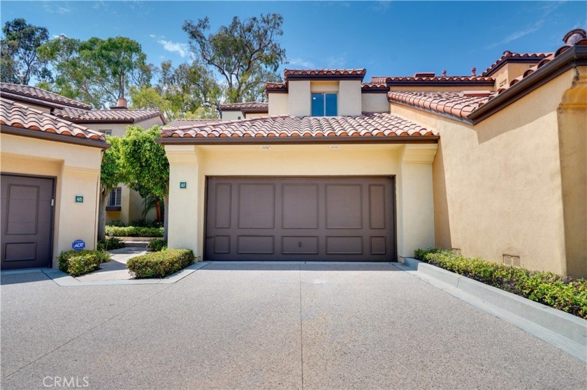 Impeccably renovated, this stunning 2-bedroom residence - Beach Condo for sale in Newport Beach, California on Beachhouse.com