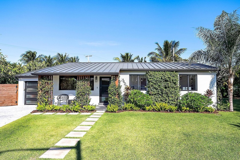 SoSo Gem is impressive, super private and turn-key! Experience - Beach Home for sale in West Palm Beach, Florida on Beachhouse.com