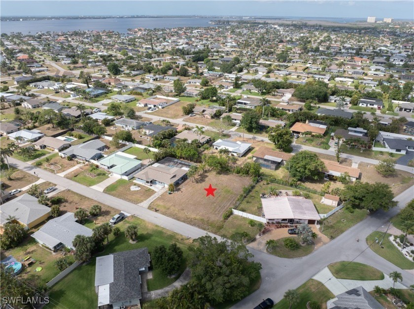 Prime Homesite in the Heart of the Yacht Club Area! Don't miss - Beach Lot for sale in Cape Coral, Florida on Beachhouse.com