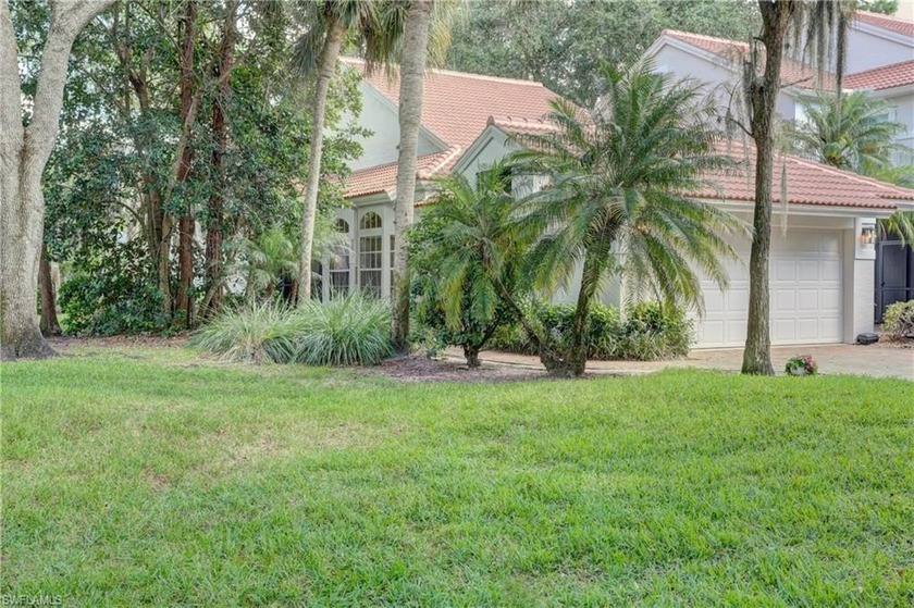 Move right in and start enjoying the fabulous Southwest Florida - Beach Home for sale in Naples, Florida on Beachhouse.com
