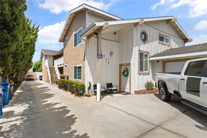 4 Plex Gem , Live in one and Collect Rental on other units * - Beach Townhome/Townhouse for sale in Long Beach, California on Beachhouse.com