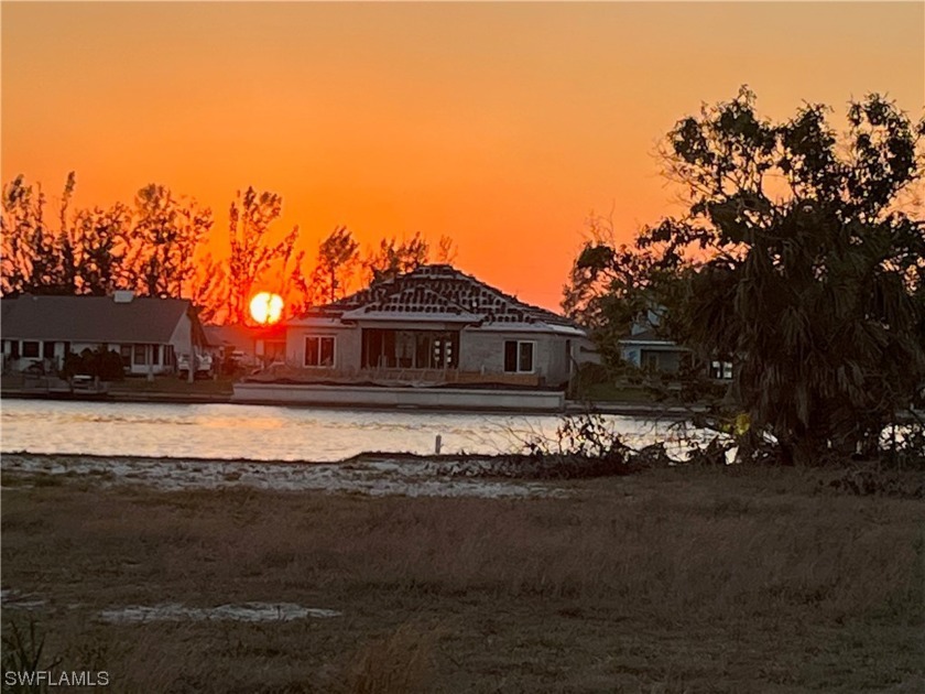 BEAUTIFUL VIEW GULF ACCESS LOT. Enjoy your amazing sunset views - Beach Lot for sale in Cape Coral, Florida on Beachhouse.com