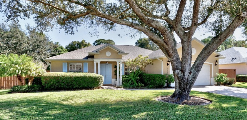 Beautiful home with split floor plan, 3-bedroom, 2-bathroom, on - Beach Home for sale in Vero Beach, Florida on Beachhouse.com