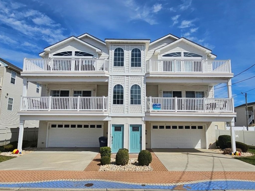 This beautiful and well cared for condo is located 2 short - Beach Condo for sale in Wildwood, New Jersey on Beachhouse.com