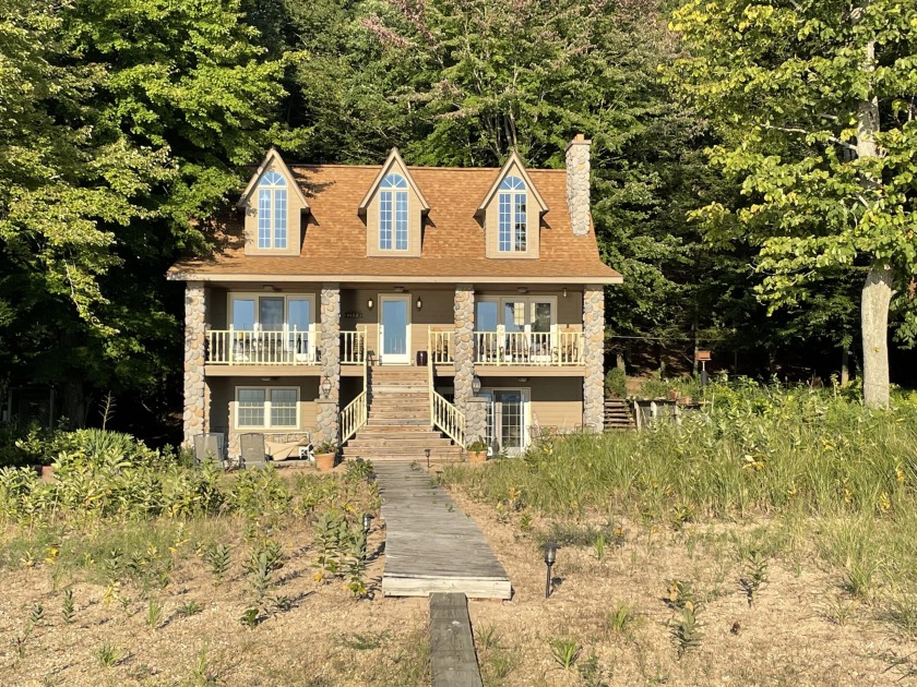 240 ft of beautiful Lake Michigan frontage low to medium bluff - Beach Home for sale in Shelby, Michigan on Beachhouse.com