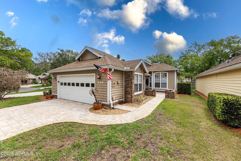Explore this single-family home located on a cul-de-sac lot with - Beach Home for sale in Ponte Vedra Beach, Florida on Beachhouse.com