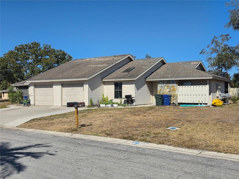 Come see this rare investment opportunity to own a duplex in one - Beach Townhome/Townhouse for sale in Sarasota, Florida on Beachhouse.com