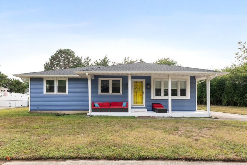 Welcome to this INCREDIBLE 3 bedroom, 2 bath RENOVATED home! - Beach Home for sale in North Cape May, New Jersey on Beachhouse.com