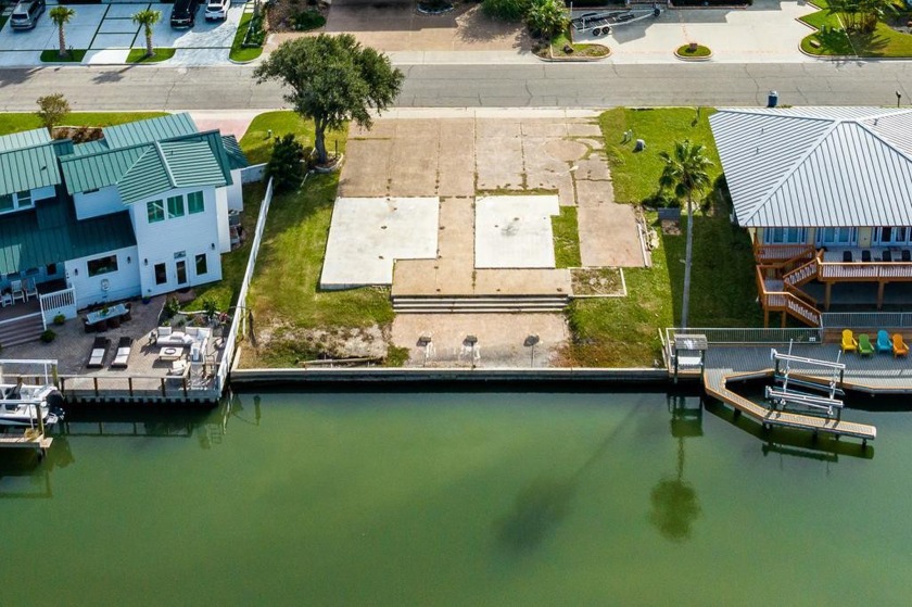 Canal Lot in Key Allegro, Rockport Texas is one of the few - Beach Lot for sale in Rockport, Texas on Beachhouse.com